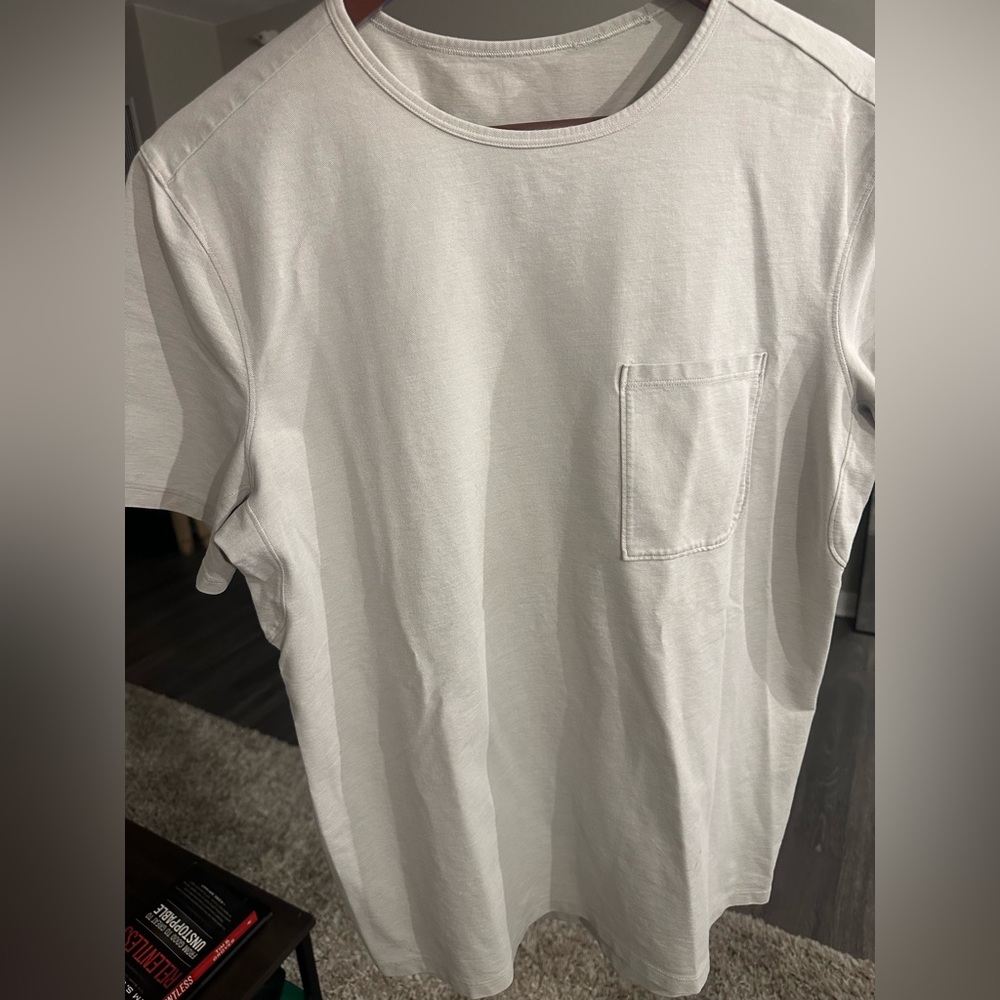 Lululemon Men’s Tee